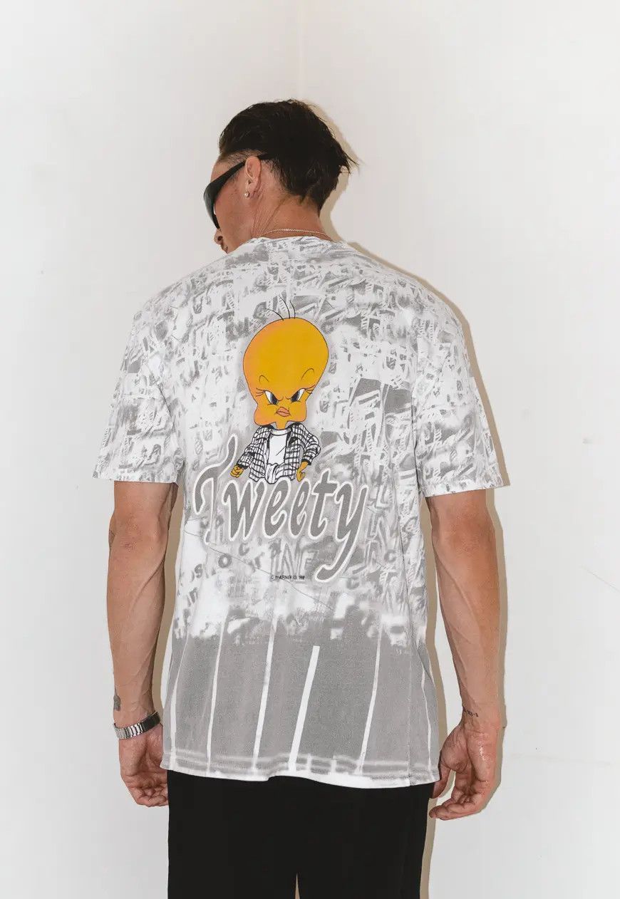 Band Tees × Designer × Vintage Collectible Vintage 90s Tweety looney tunes gangster rap Tee Size US L / EU 52-54 / 3 - 2 Thumbnail