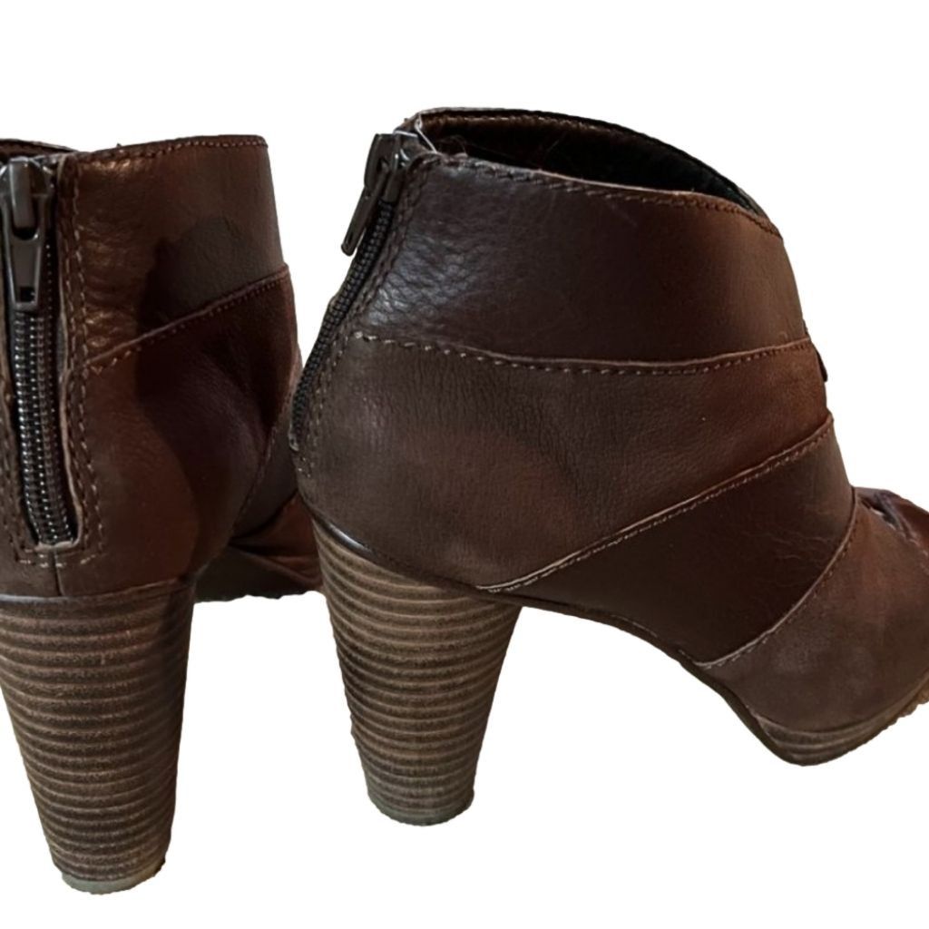 Fossil Fossil Bobbi Leather Peep Toe Booties Size 8.5 Size US 8.5 / IT 38.5 - 5 Thumbnail