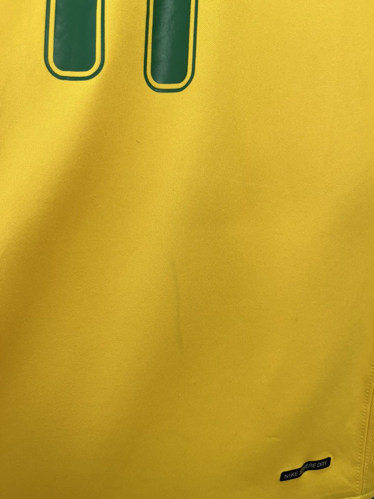 Nike Hype Nike Brazil Robinho #11 Y2K Jersey 00s Size US L / EU 52-54 / 3 - 17 Thumbnail