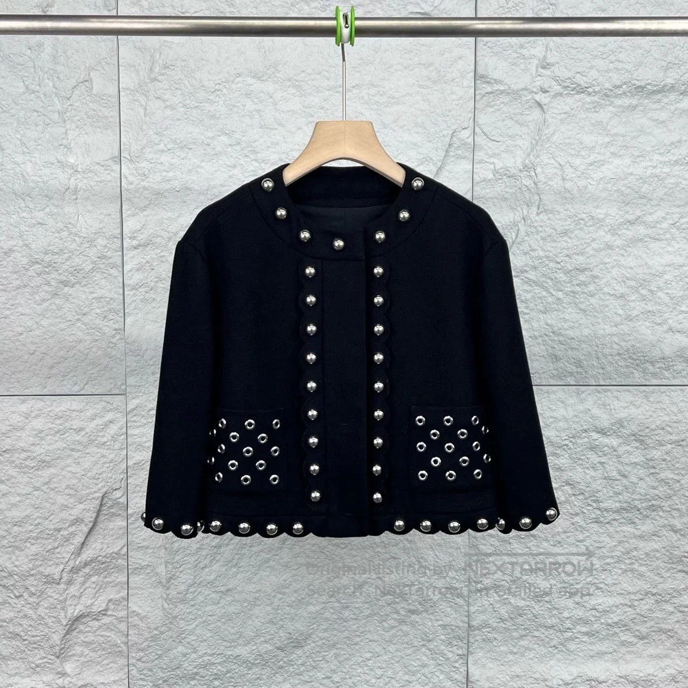 Valentino Valentino Black Studded Wool Jacket. Size US XS / EU 42 / 0 - 1 Thumbnail
