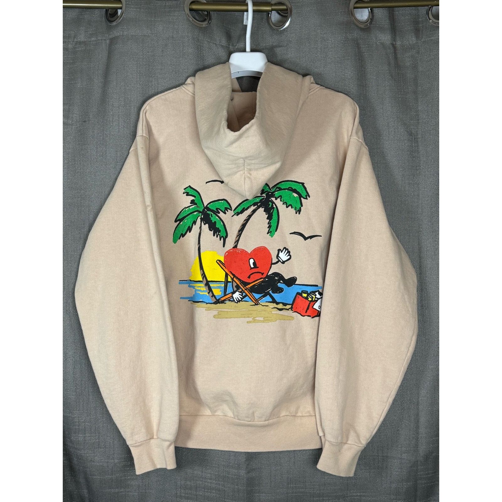 Other Bad Bunny Un Verano Sin Ti Worlds Hottest Tour Island Hoodie Size US S / EU 44-46 / 1 - 4 Thumbnail
