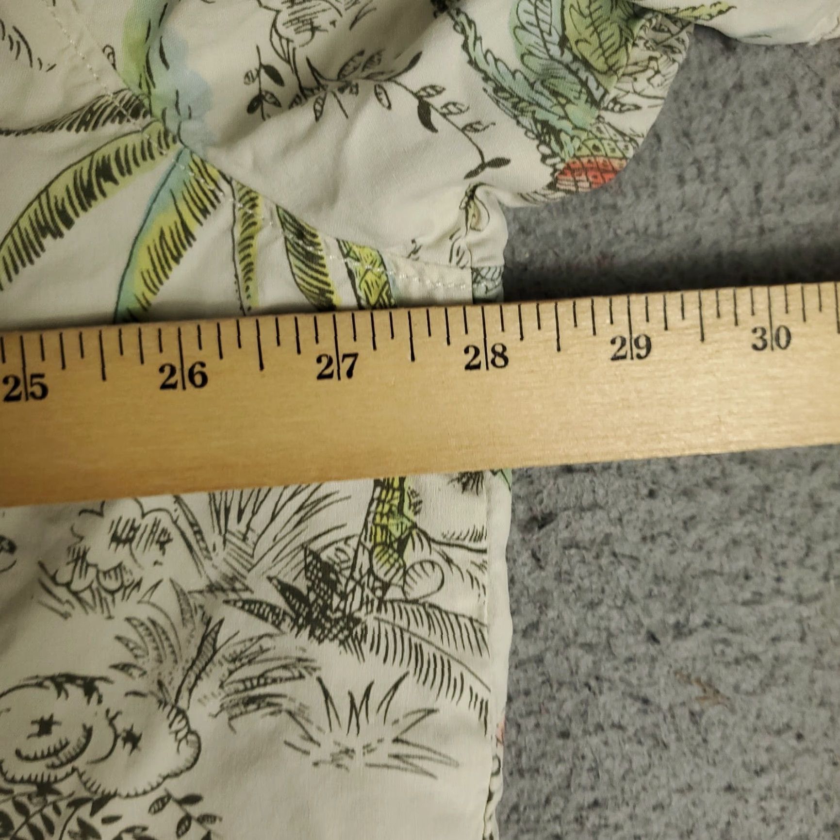 Tommy Bahama Tommy Bahama Shirt Mens 2XL Beige Pineapple Hawaiian Button Up Short Sleeve Shirt Button-Up Casual Mens N/A? Size US XXL / EU 58 / 5 - 6 Thumbnail