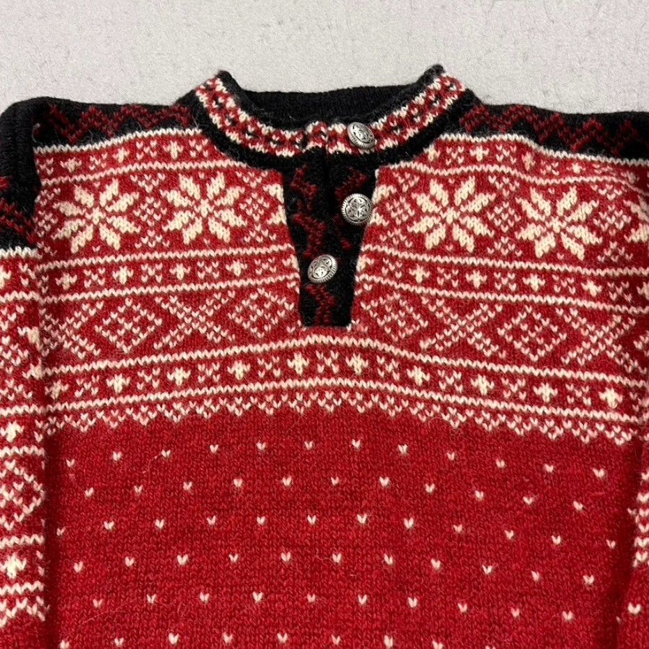 Vintage VINTAGE L.L. Bean Sweater Womens S Red Wool Fair Isle Nordic Pullover 90s Shirt Size S / US 4 / IT 40 - 2 Thumbnail