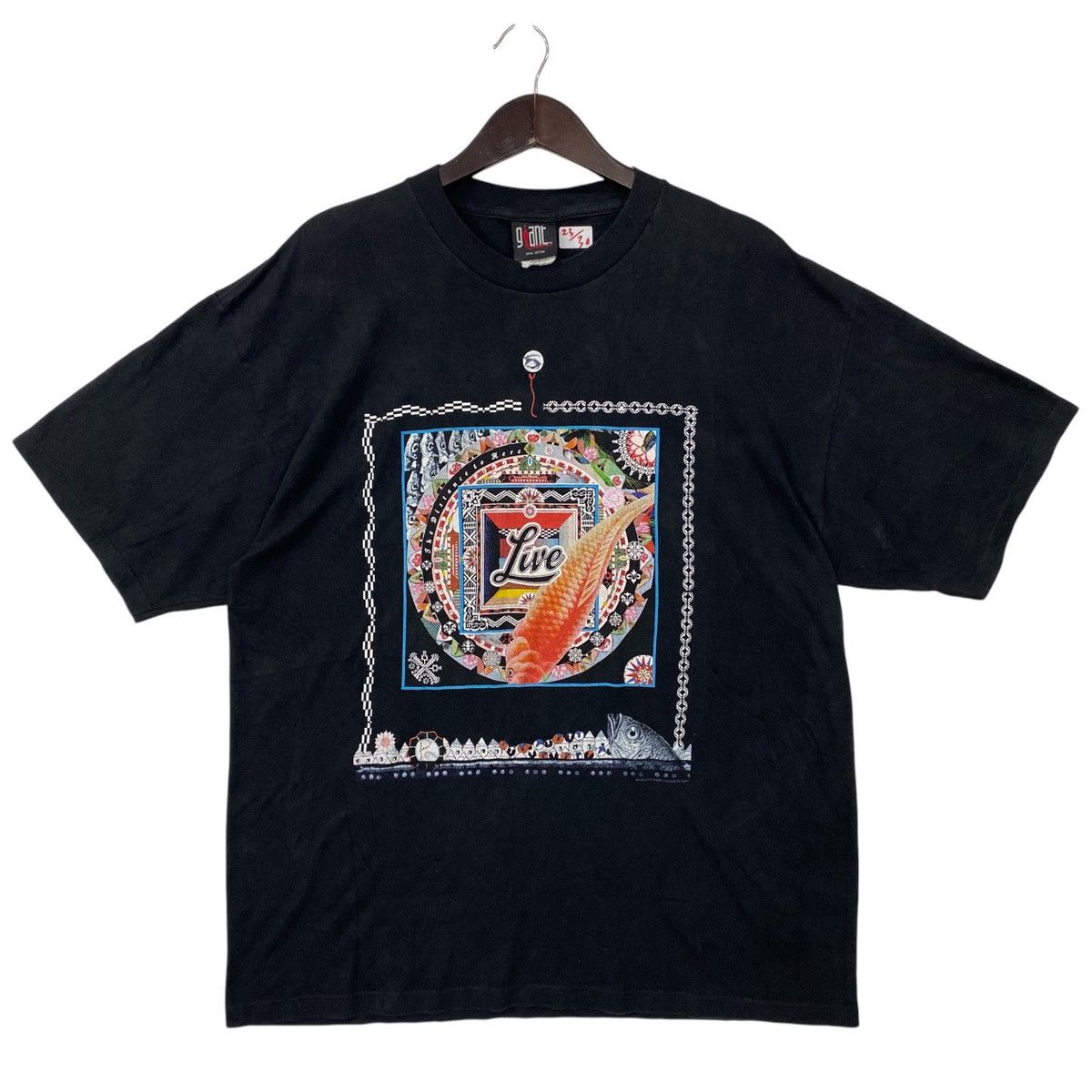 Band Tees 💥VINTAGE LIVE Hard rock band The Distance to Here shirt Size US XL / EU 56 / 4 - 1 Thumbnail