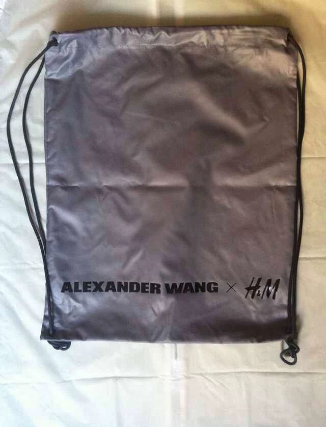 Alexander Wang Alexander Wang X HM Crocodile Pattern Sweatshirt Size XS / US 0-2 / IT 36-38 - 1 Thumbnail