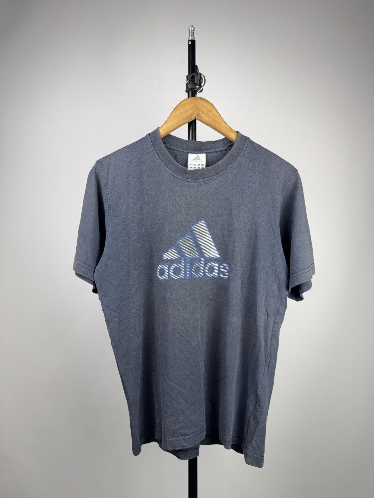 Adidas Vintage 00s Y2K Retro Adidas Logo T-Shirt Blue Men’s M Size US M / EU 48-50 / 2 - 1 Thumbnail