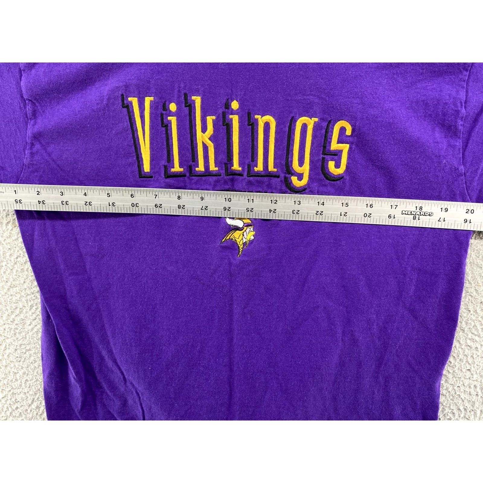 Fruit Of The Loom VINTAGE Minnesota Vikings NFL Embroidered Single Stitch Football Shirt L Purple Cotton 90s Men Shirts Boys Womens Mens Size US L / EU 52-54 / 3 - 4 Thumbnail
