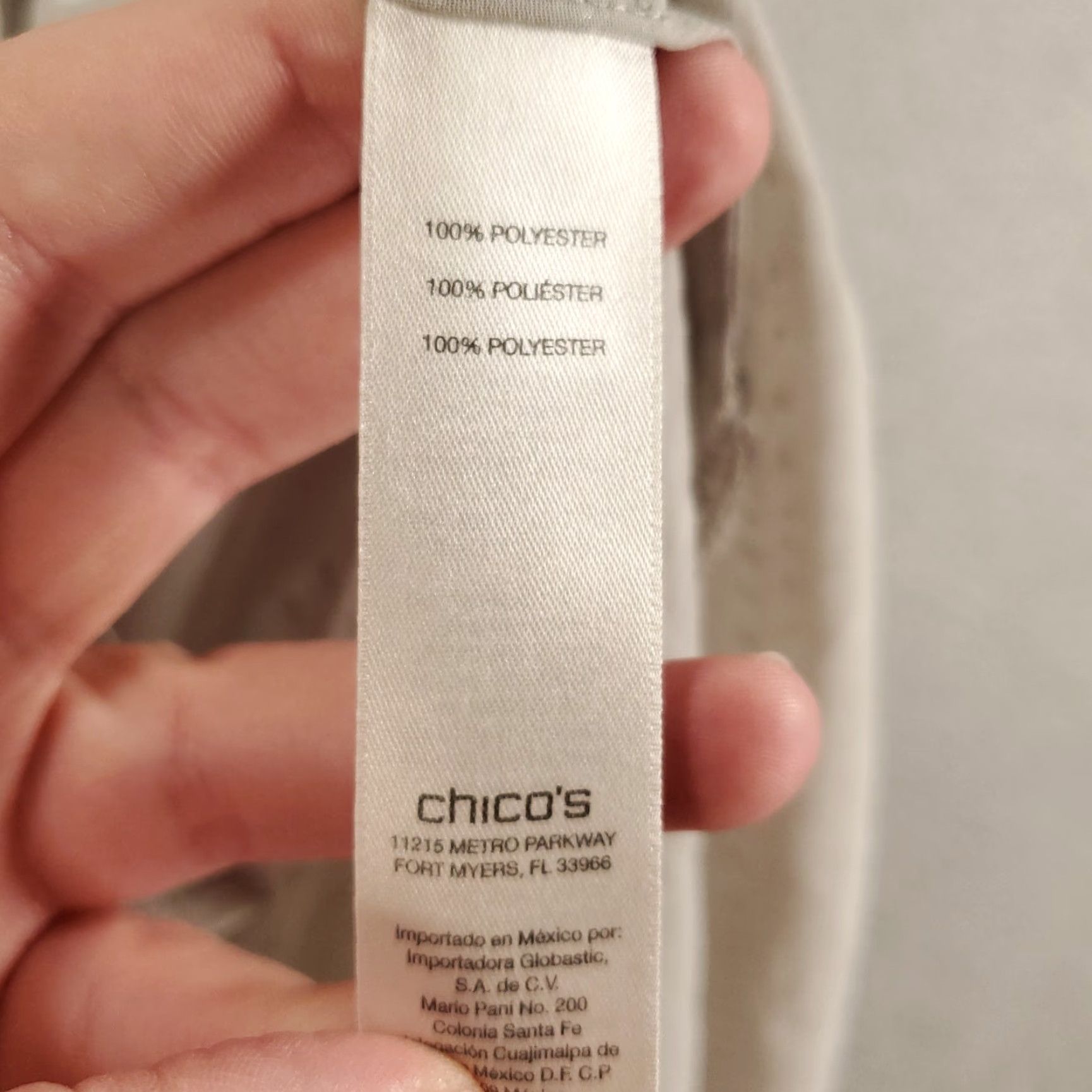 Vintage Chicos Blouse Shirt Womens XL Button Up Geometric Silver Gray Sequin Lightweight Sheer Classic/Fitted Sleeve Button Size XL / US 12-14 / IT 48-50 - 6 Thumbnail