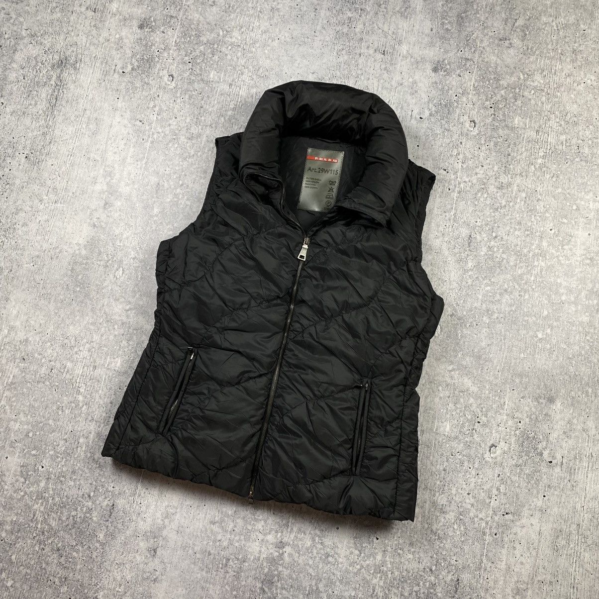 Prada ❗️RARE❗️Prada Nylon Down Vest Luxury Style Black Women Size 46 Size L / US 10 / IT 46 - 4 Thumbnail