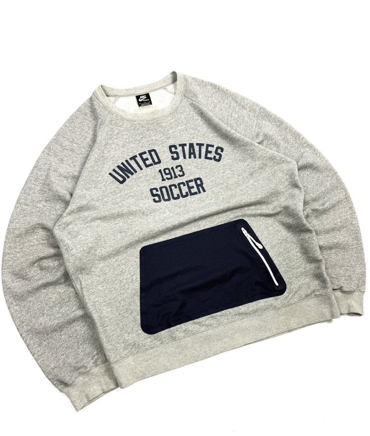 Nike RARE NIKE United States Soccer Sweatshirt Vintage Streerwear Size US XL / EU 56 / 4 - 4 Thumbnail