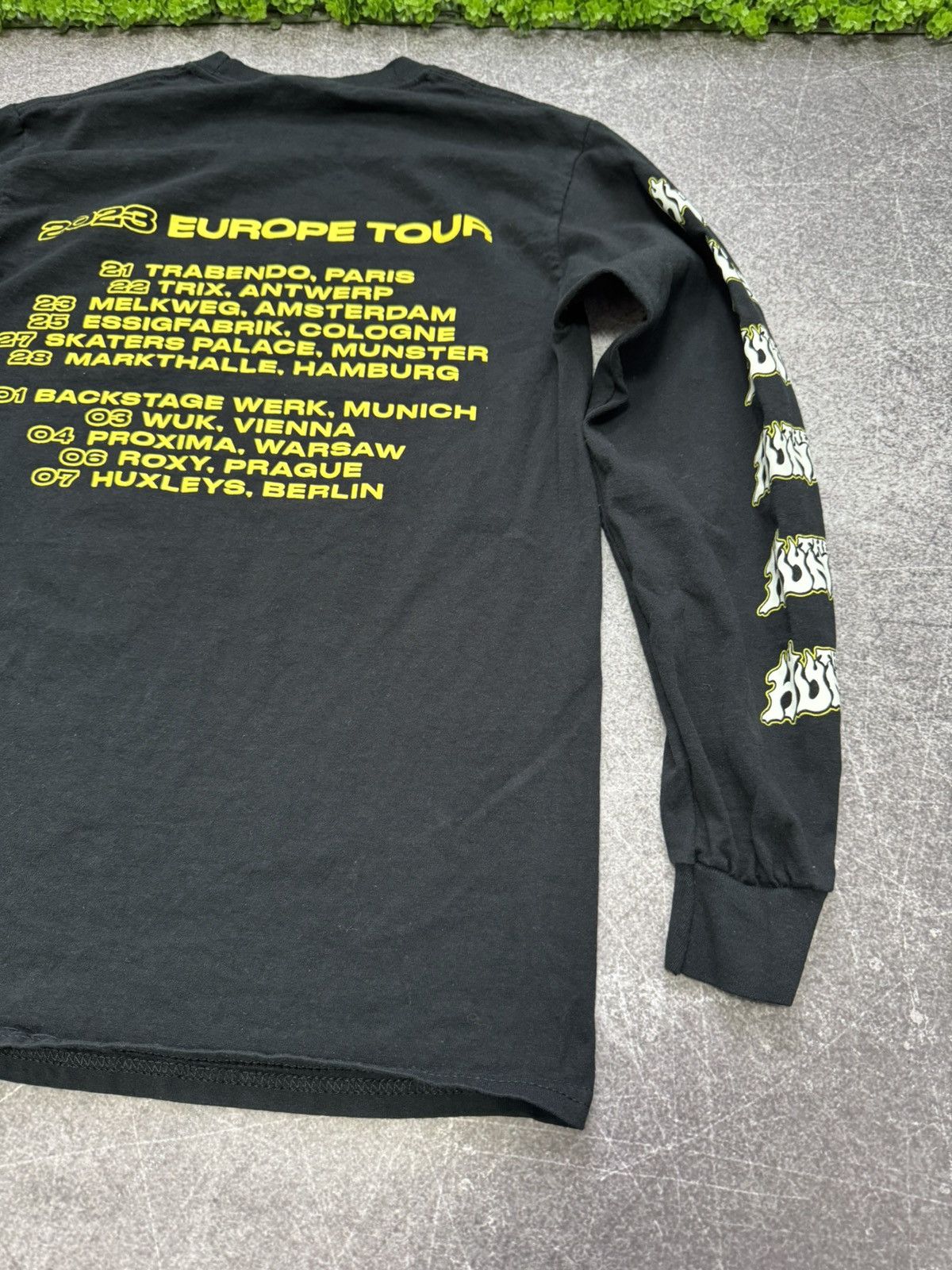 Band Tees The Hunna 2023 Europe tour Long Sleeve band shirt Size US S / EU 44-46 / 1 - 13 Thumbnail