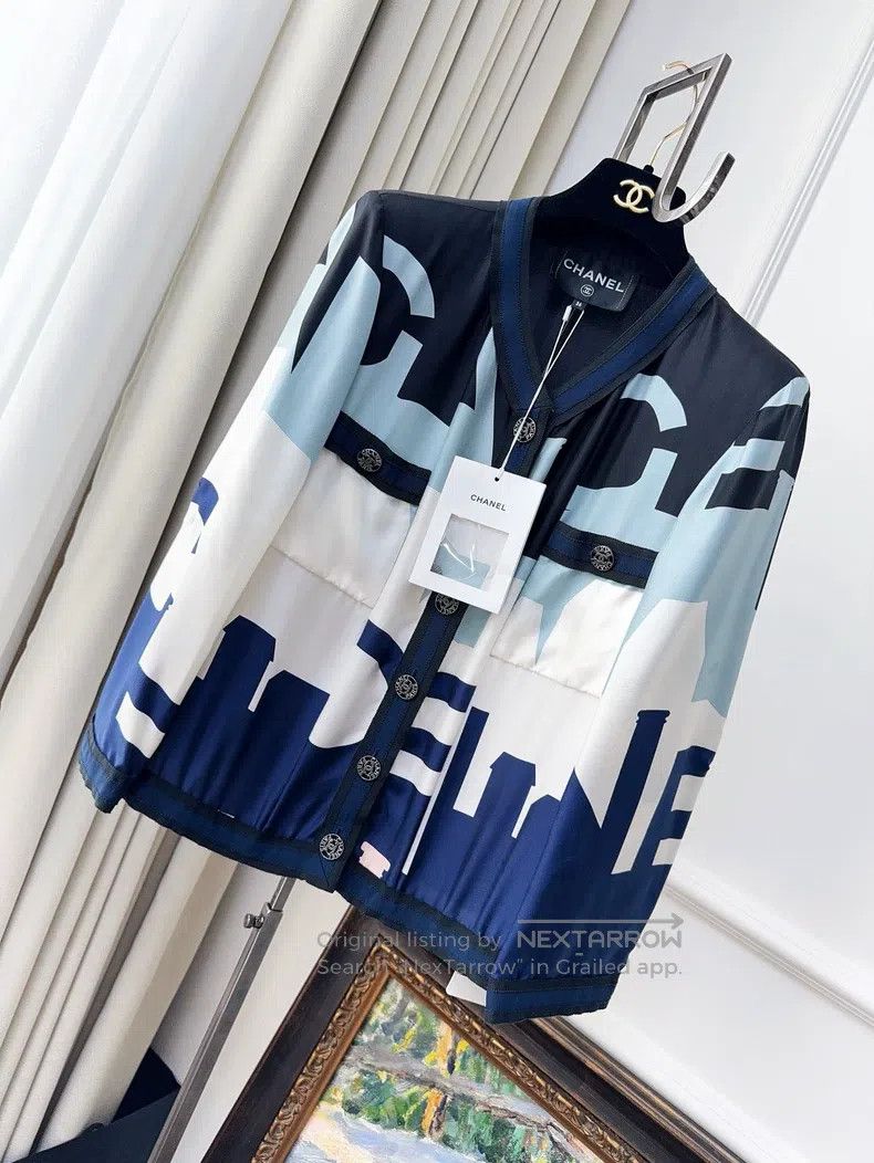 Chanel Chanel 20S roof series letter design sense silk shirt jack Size XS / US 0-2 / IT 36-38 - 1 Thumbnail