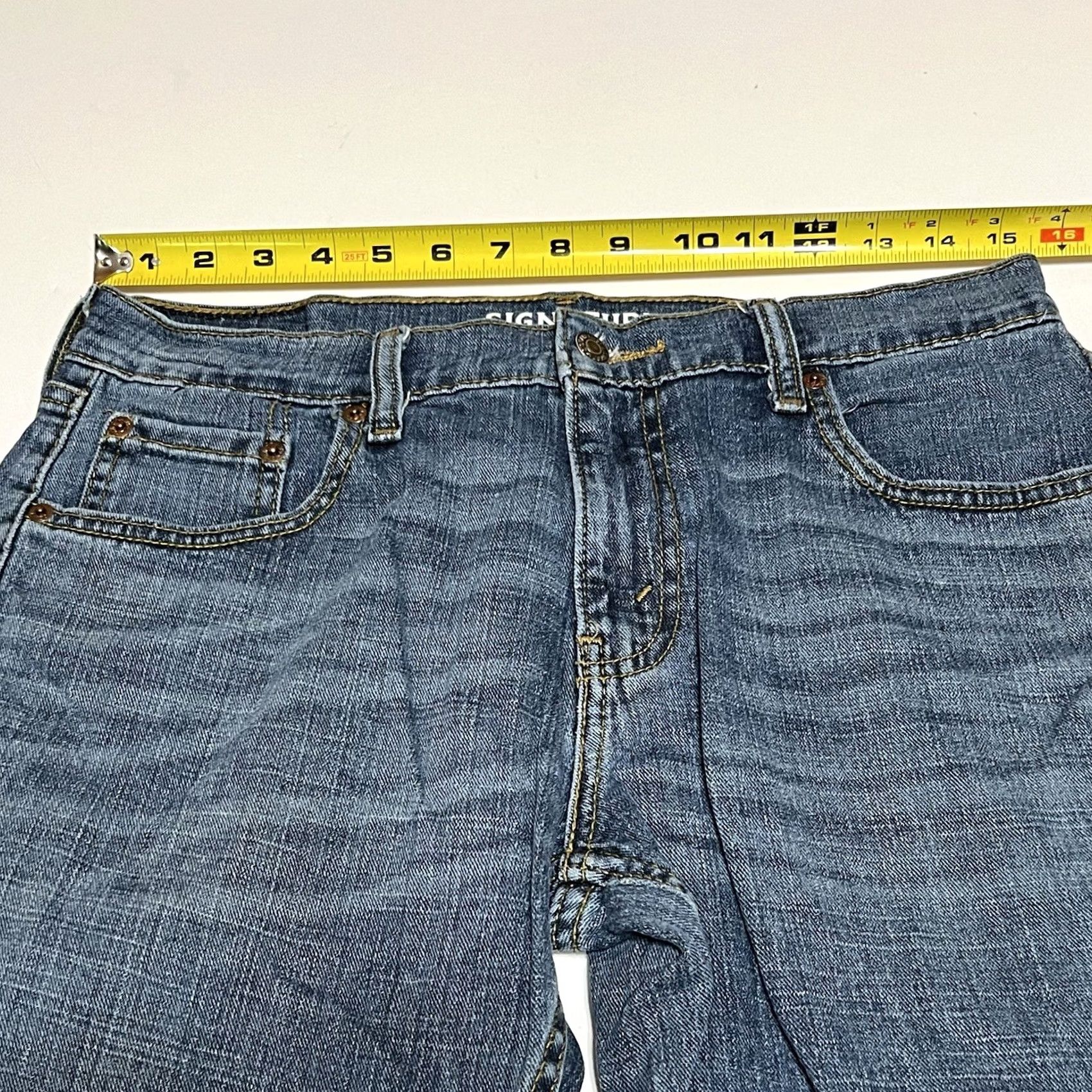 Vintage VINTAGE Signature By Levi Strauss Jeans Men Relaxed Blue 31x30 29x30 Tag S61 31x30 Belt Loops Pop Logo Denim Accessories Pockets Rise Low 8-10in Size US 31 - 3 Thumbnail