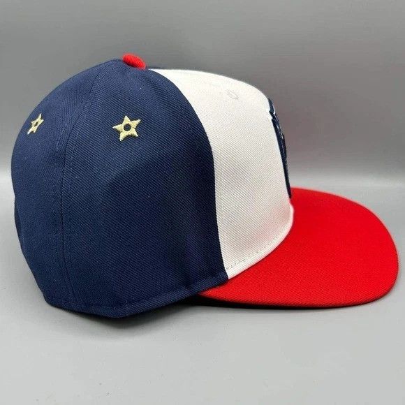 Other Chicago Fire Hat Men Embroidered Fanatics Snap Back Size ONE SIZE - 2 Thumbnail