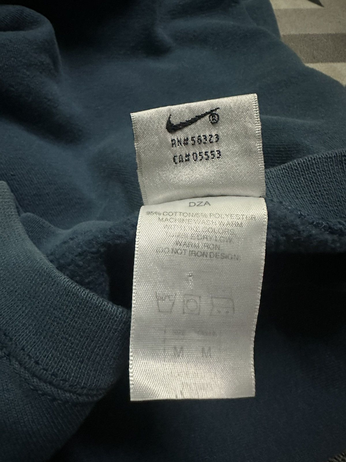 Other Vintage 90s Nike small logo pullover sweatshirt Size US M / EU 48-50 / 2 - 6 Thumbnail