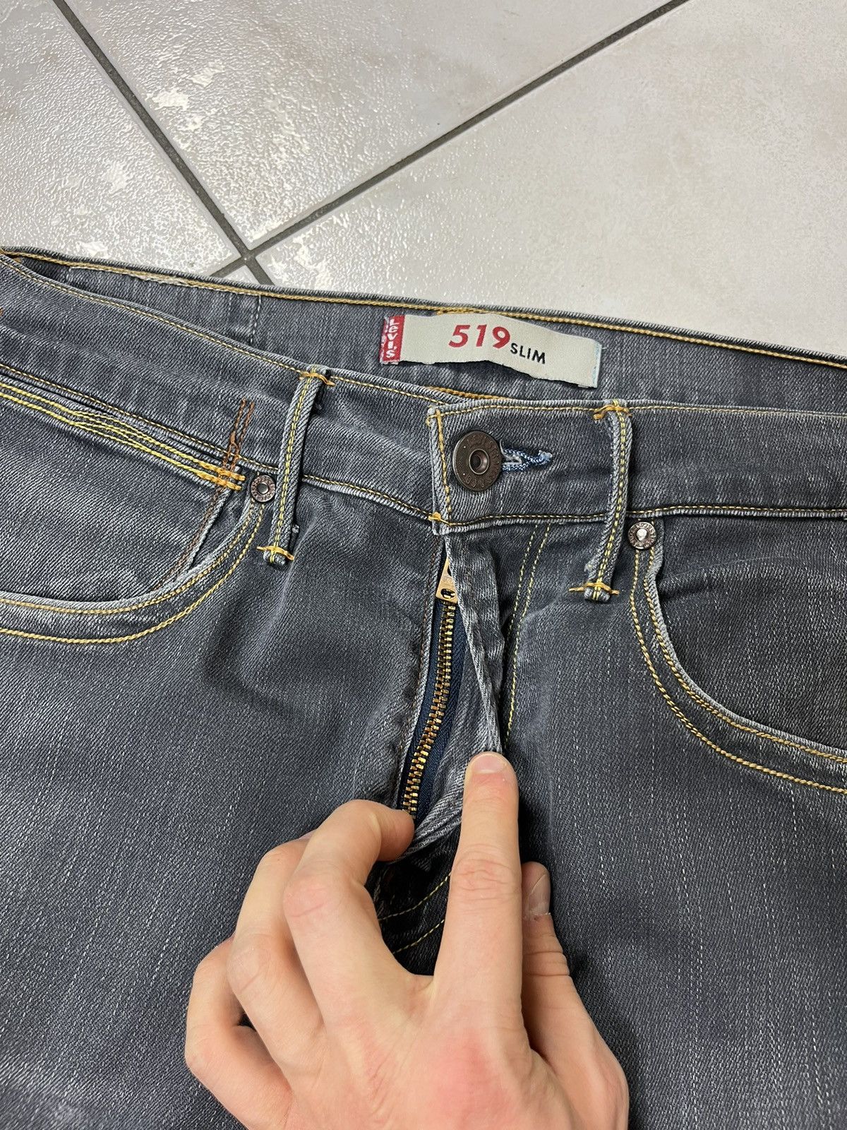 Levi's × Vintage Vintage Levi’s 519 slim denim y2k washed skinny jeans Size US 32 / EU 48 - 12 Thumbnail