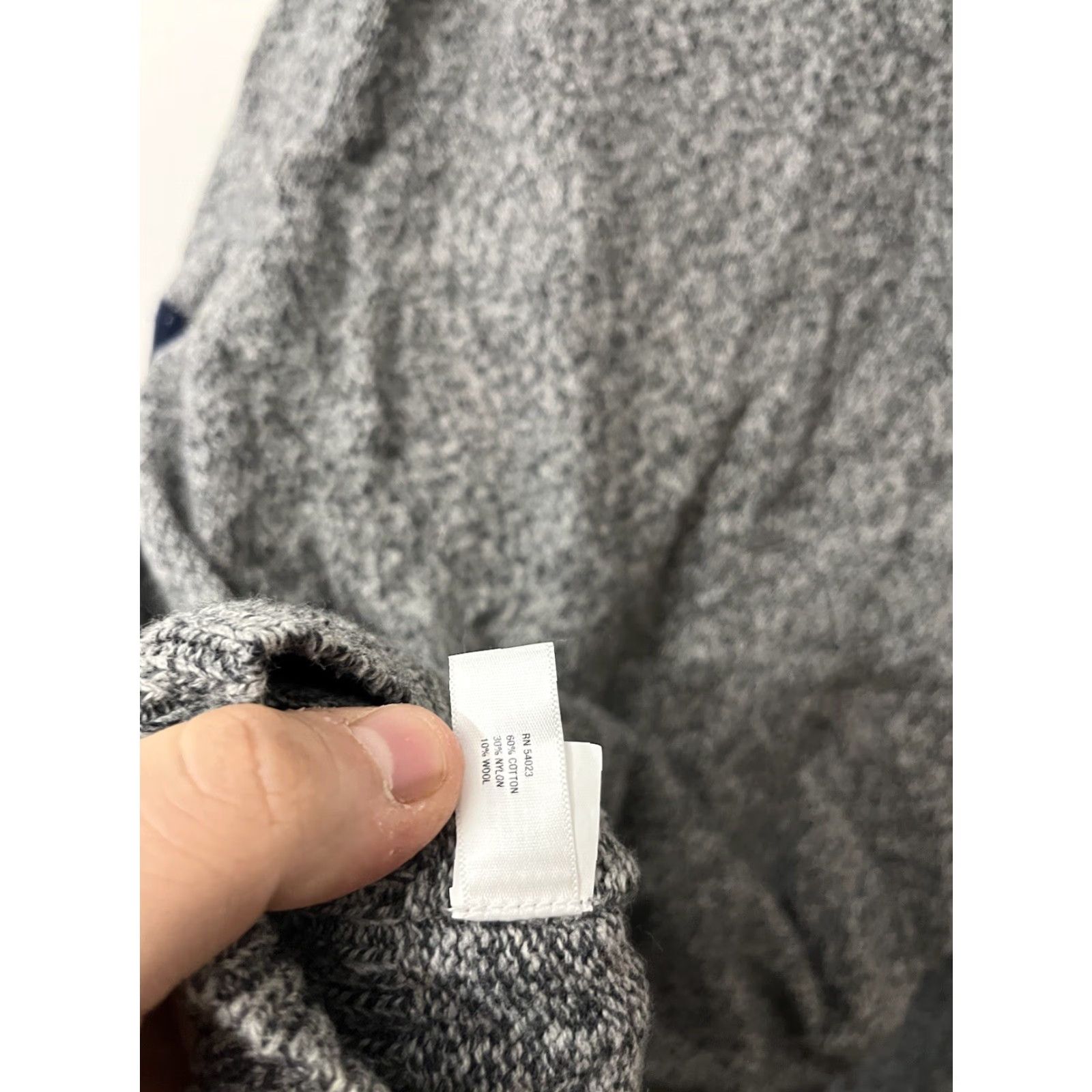 Gap Gap Sweater Mens Medium Charcoal Gray Cotton Wool Blend V-Neck Long Sleev Size US M / EU 48-50 / 2 - 4 Thumbnail