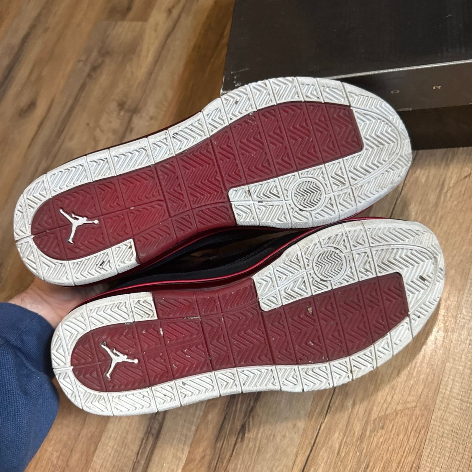 Jordan Brand 2011 Air Jordan 2.0 Black Classic Green Varsity Red Gucci Size US 10.5 / EU 43-44 - 9 Thumbnail