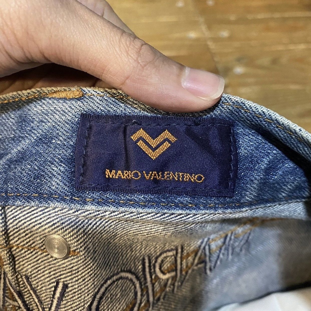 Mario Valentino Vintage Mario Valentino Grunge Spell Out Loose Jeans Size US 30 / EU 46 - 12 Thumbnail