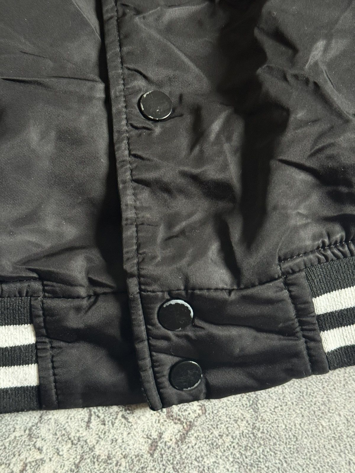 NFL Raiders NFL Las Vegas raider nation bomber jacket button up Size US L / EU 52-54 / 3 - 16 Thumbnail