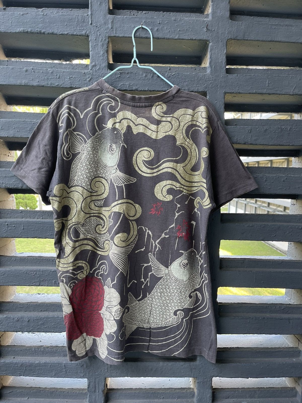 Japanese Brand Sukajan motif koi fish t-shirt📸 Size US L / EU 52-54 / 3 - 2 Thumbnail