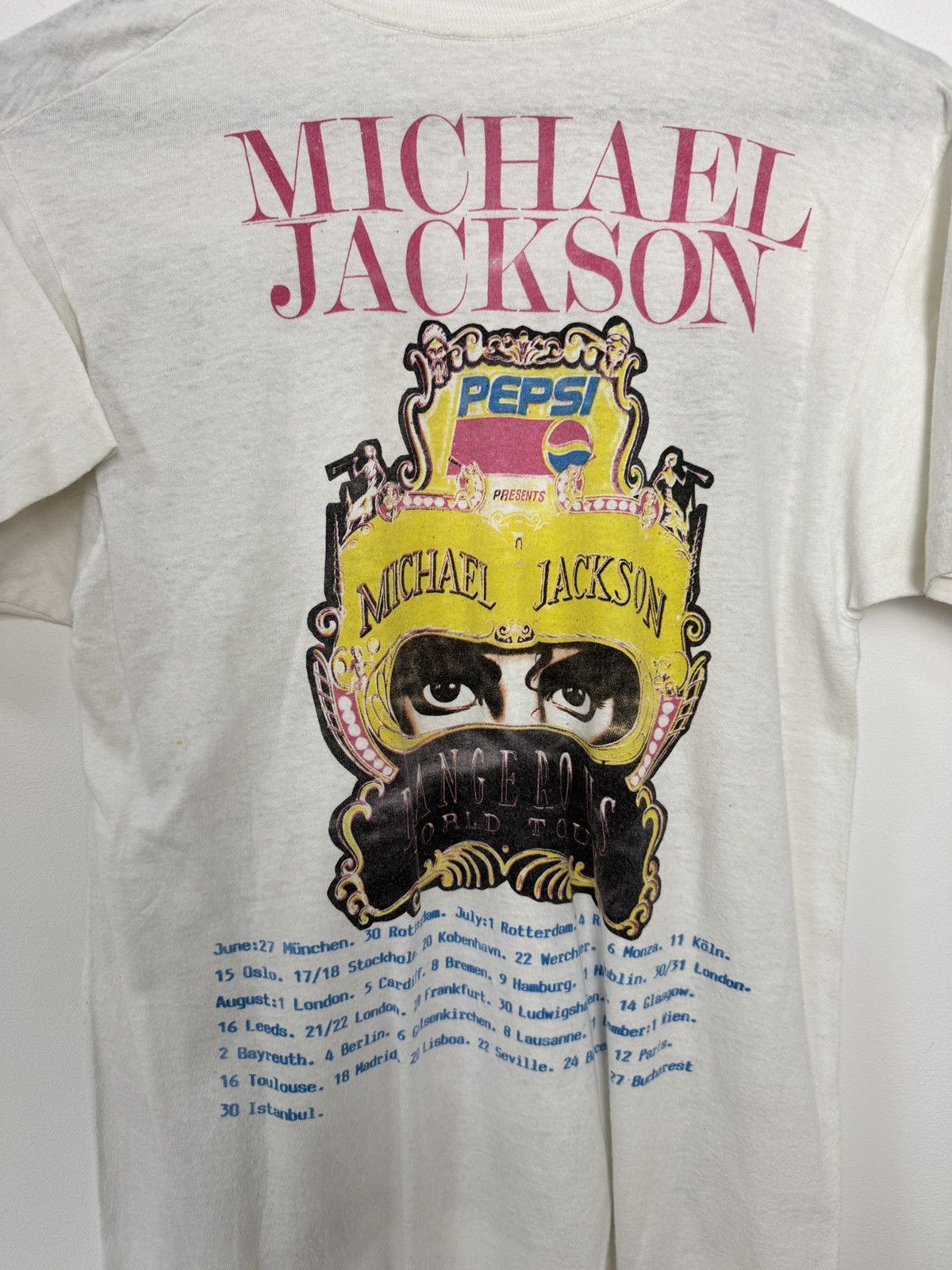 Band Tees × Michael Jackson × Vintage RARE Vintage 1992 Michael Jackson Dangerous Tour T-Shirt Size US M / EU 48-50 / 2 - 4 Thumbnail