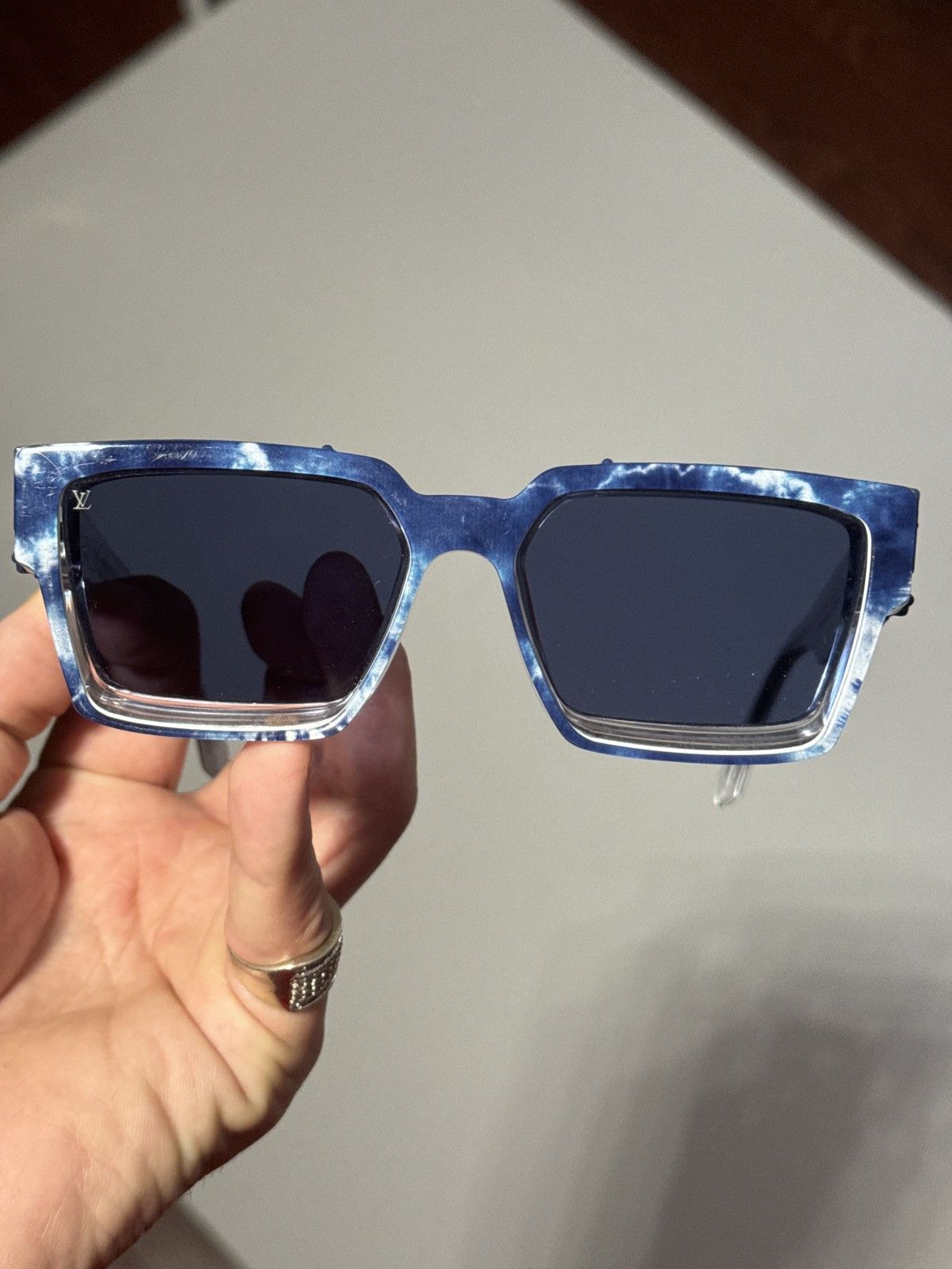 Louis Vuitton Louis Vuitton Millionaires Blue Marble Size ONE SIZE - 2 Thumbnail
