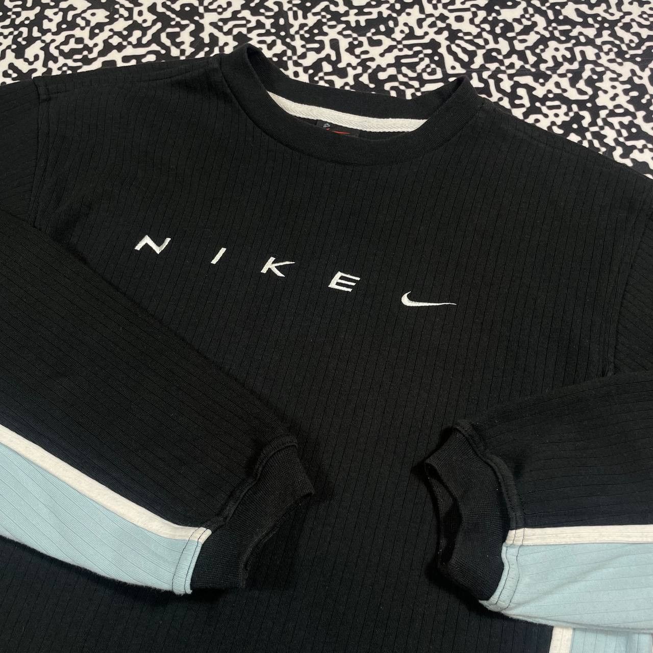 Nike Vintage 90s Nike Swoosh Retro Style Boxy Sweatshirt Size S / US 4 / IT 40 - 4 Thumbnail