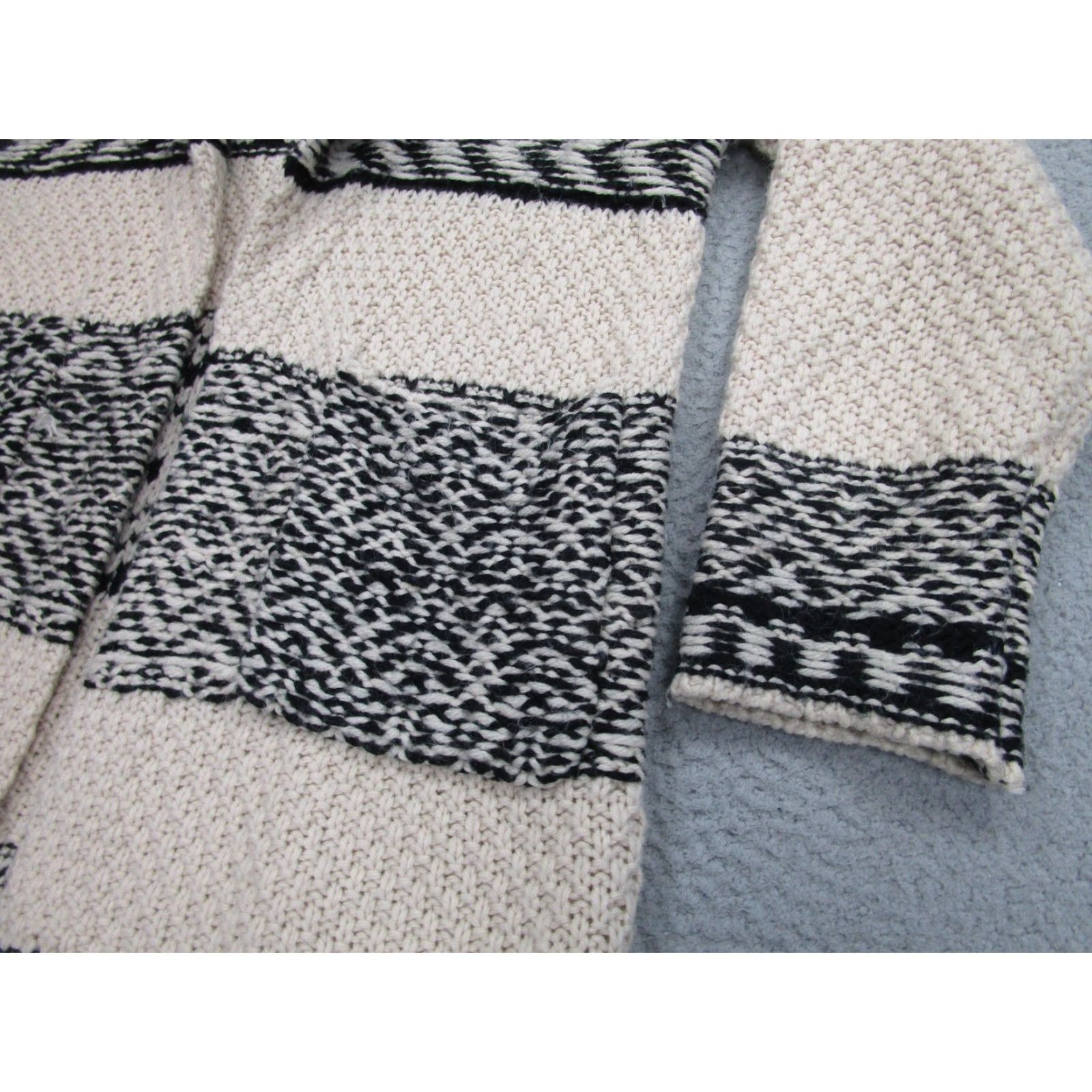 Lucky Brand Lucky Brand Cardigan Sweater M Tribal Boho Western Aztec Southwestern White Womens Size M / US 6-8 / IT 42-44 - 3 Thumbnail