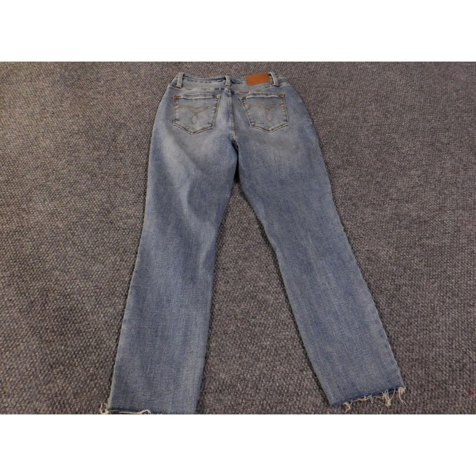 Vintage Judy Blue Jeans Womens 3/26 Blue Distressed Straight Leg Frayed Hem JB88605 Size 26" / US 2 / IT 38 - 7 Thumbnail