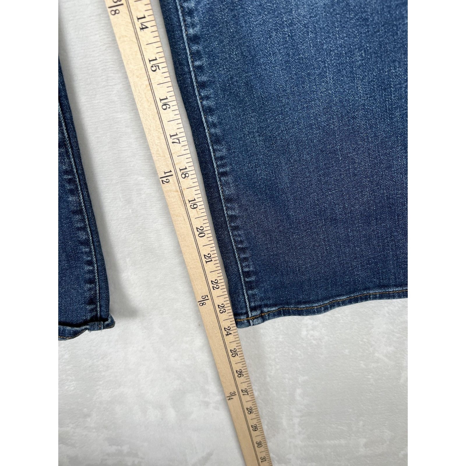 Lucky Brand Lucky Brand Jeans Womens 6/28 Ava Crop Mini Boot Cropped Boo Size 28" / US 6 / IT 42 - 2 Thumbnail