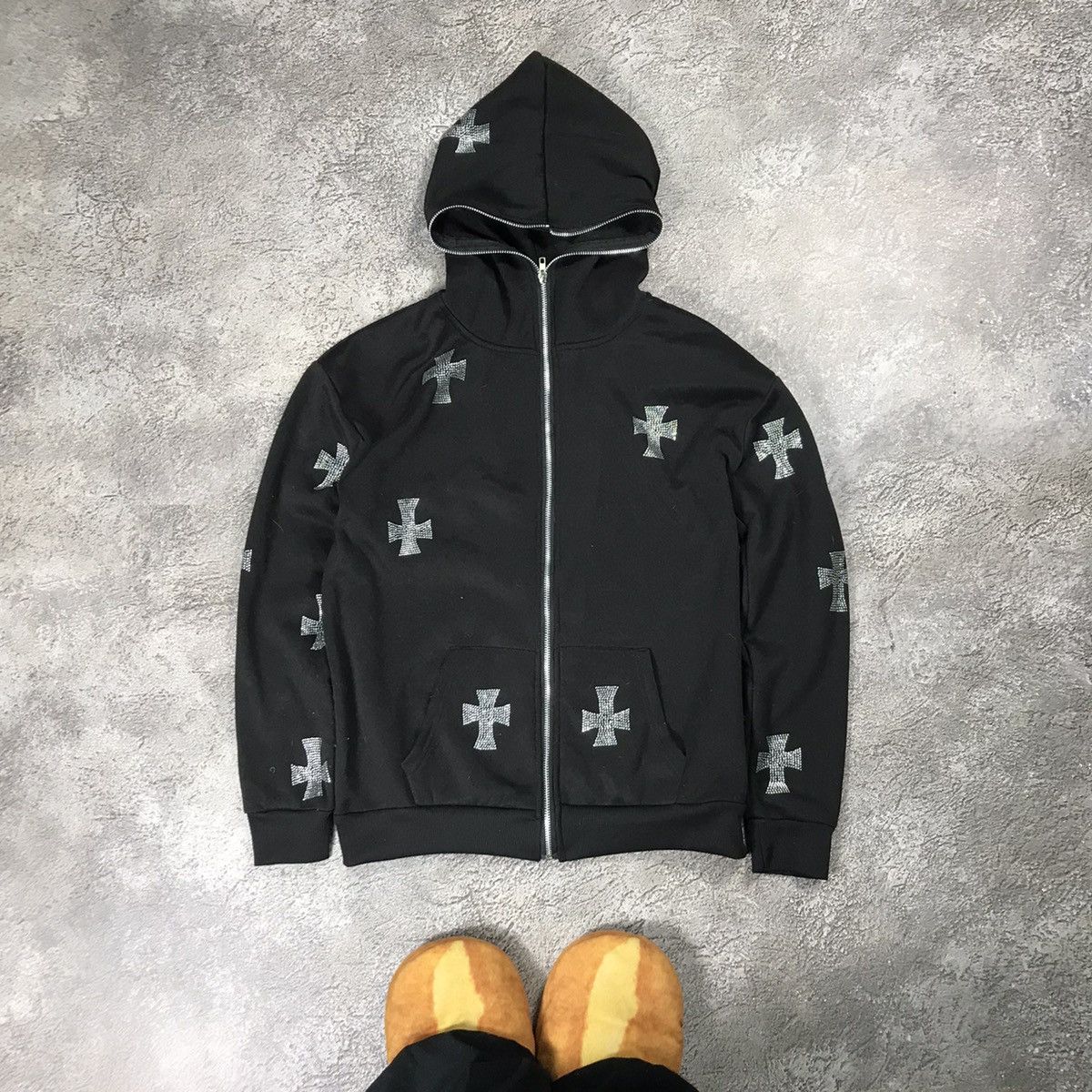 Vintage Vintage Y2K Cross Print Zip Hoodie Streetwear Black Washed M Size US M / EU 48-50 / 2 - 1 Thumbnail