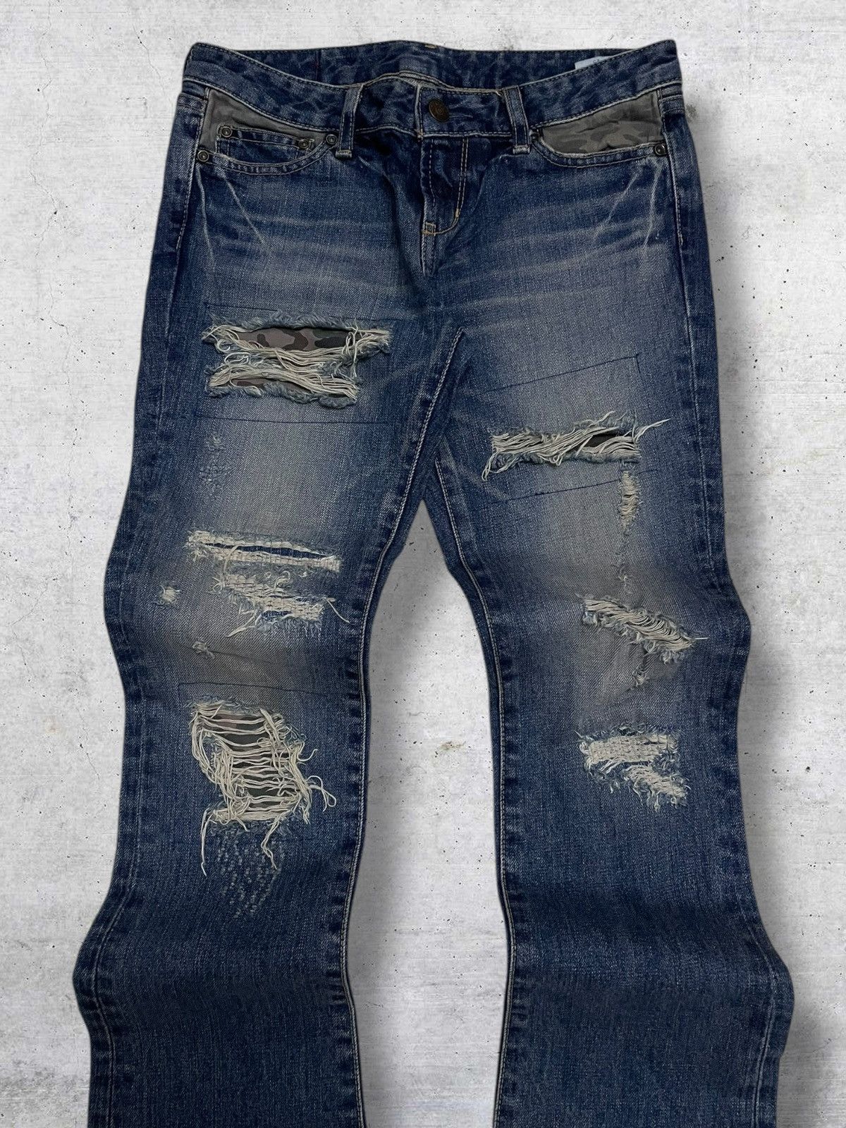 Tornado Mart VINTAGE MOUSSY JAPAN DESIGNER 90S FLARED RIPPED OG DENIM Size US 27 - 7 Thumbnail
