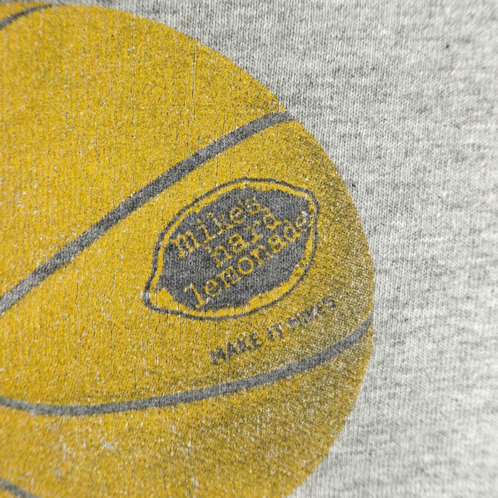 Vintage VINTAGE Mikes Hard Lemonade Shirt Mens XL Gray Basketball Made In USA 90s Y2K Size US XL / EU 56 / 4 - 4 Thumbnail