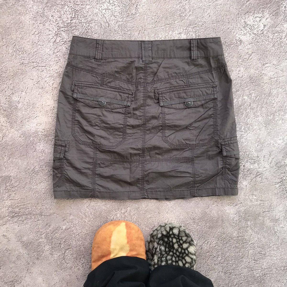 Vintage Y2K Vintage Cargo Mini Skirt Streetwear Baggy Pocket Logo 28 Size 28" / US 6 / IT 42 - 6 Thumbnail