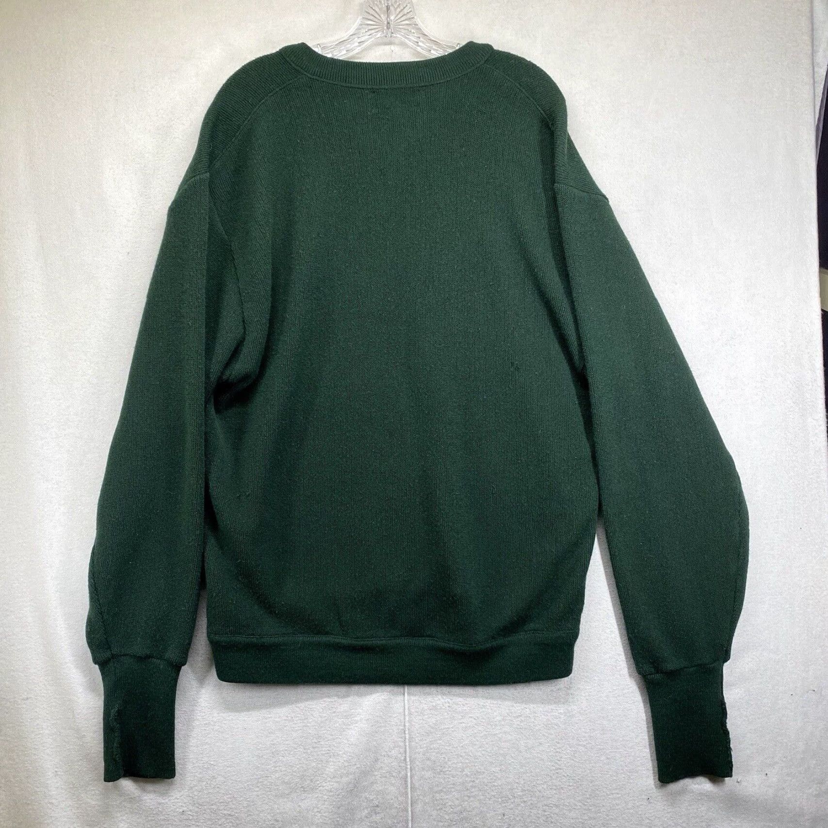 Izod VINTAGE Izod Sweater Men Large Green V-Neck Golf Knit Pullover Acrylic Casual Size US L / EU 52-54 / 3 - 2 Thumbnail