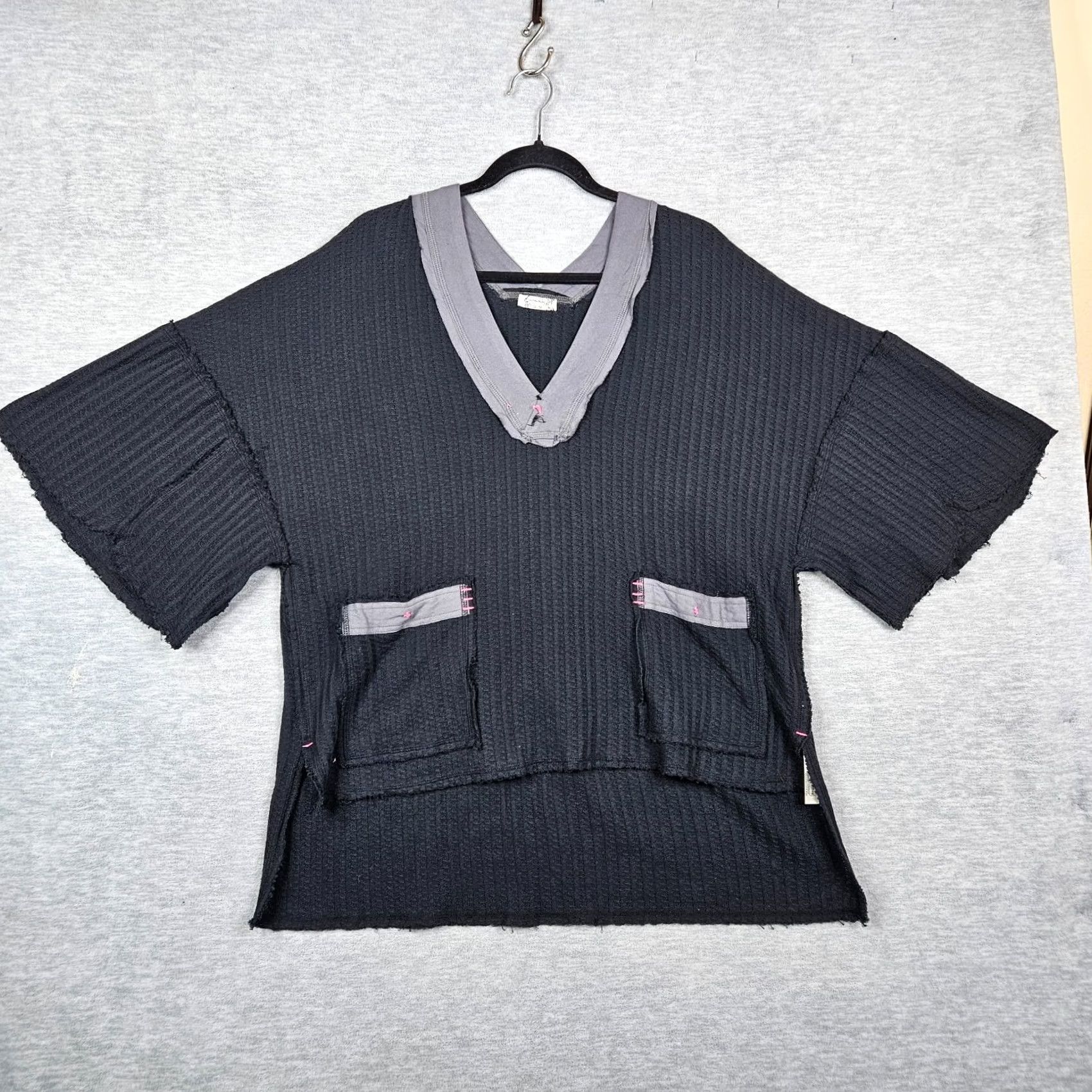 Free People Free People Shirt XS Black V-Neck Kimono Sleeve Knit Top Size XS / US 0-2 / IT 36-38 - 2 Thumbnail