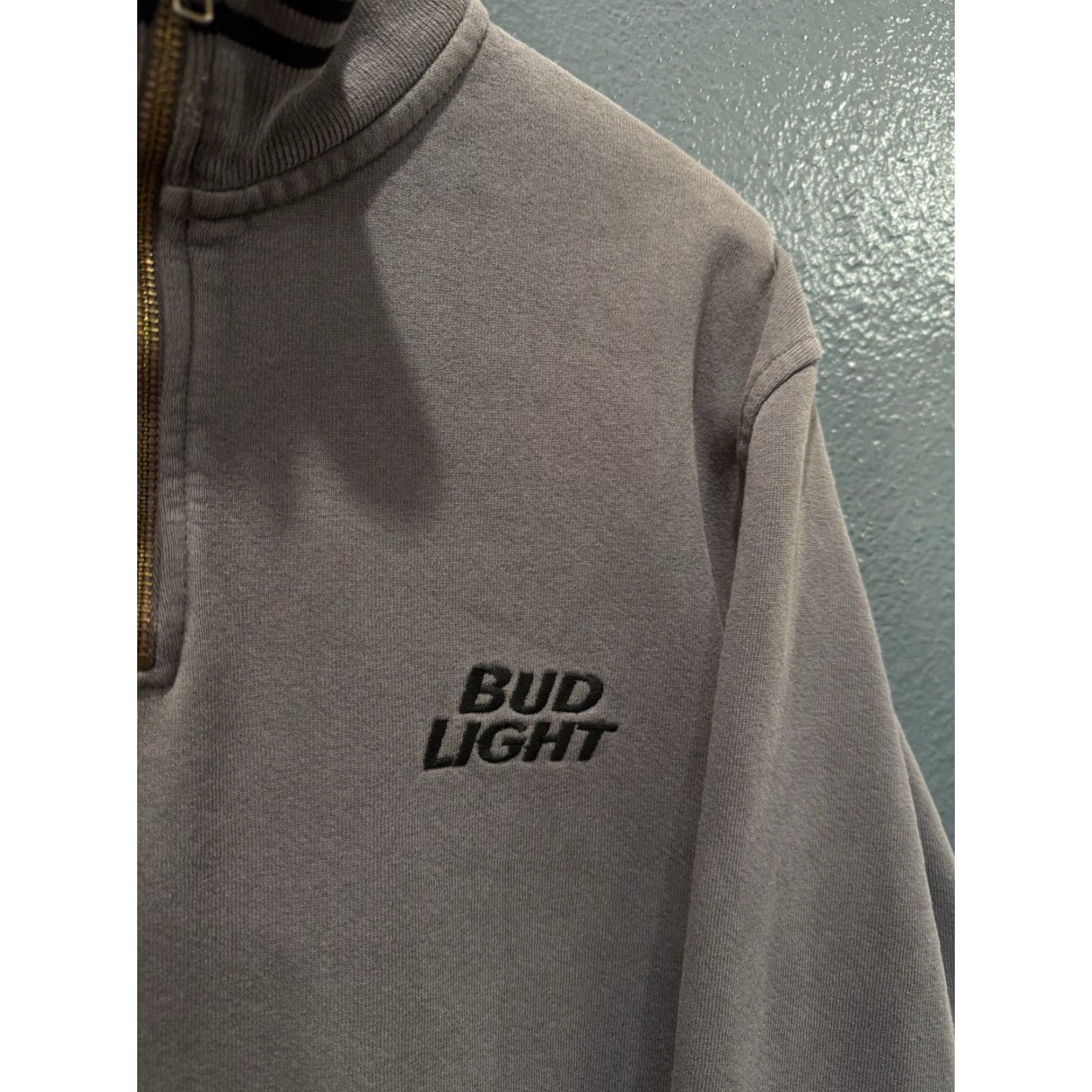 Vintage VINTAGE Bud Light Sweatshirt Gray Zip Quarter Large Mens L US Snowboard Team Y2K Size US L / EU 52-54 / 3 - 4 Thumbnail