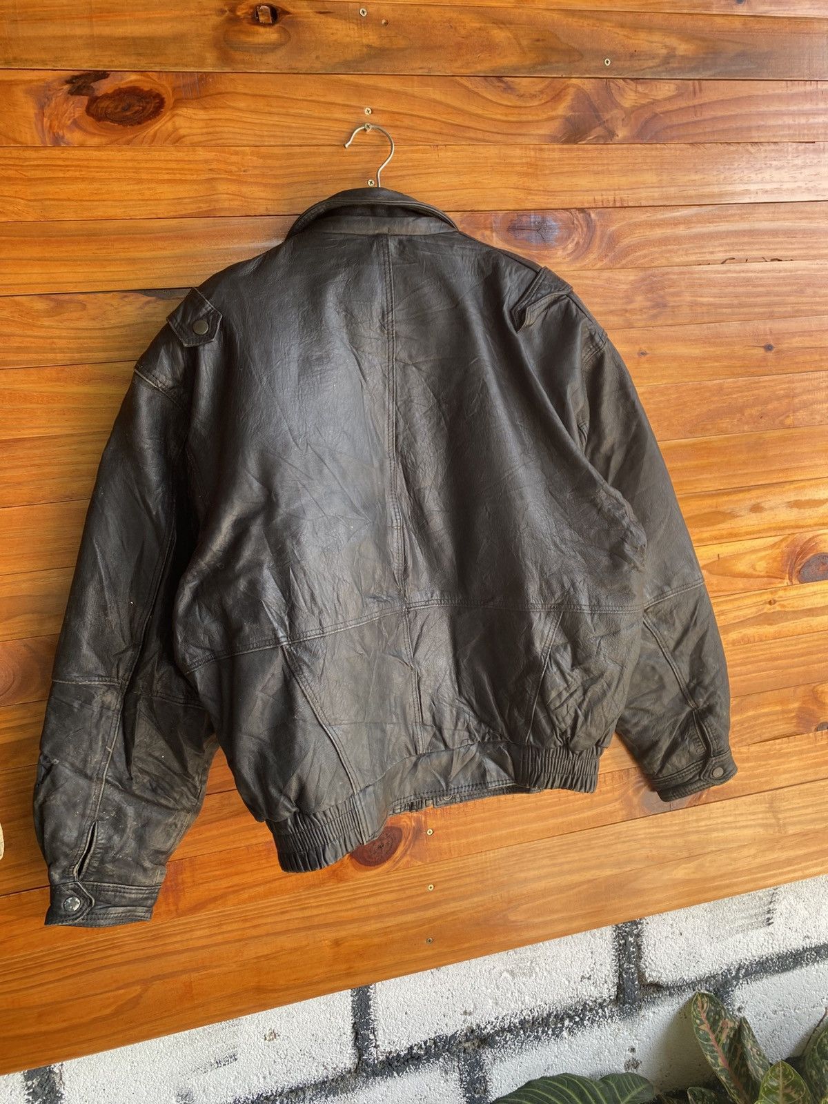 Vintage Vintage 1980s Bryant May Vallermosso Palestro Leather Jacket Size US L / EU 52-54 / 3 - 12 Thumbnail