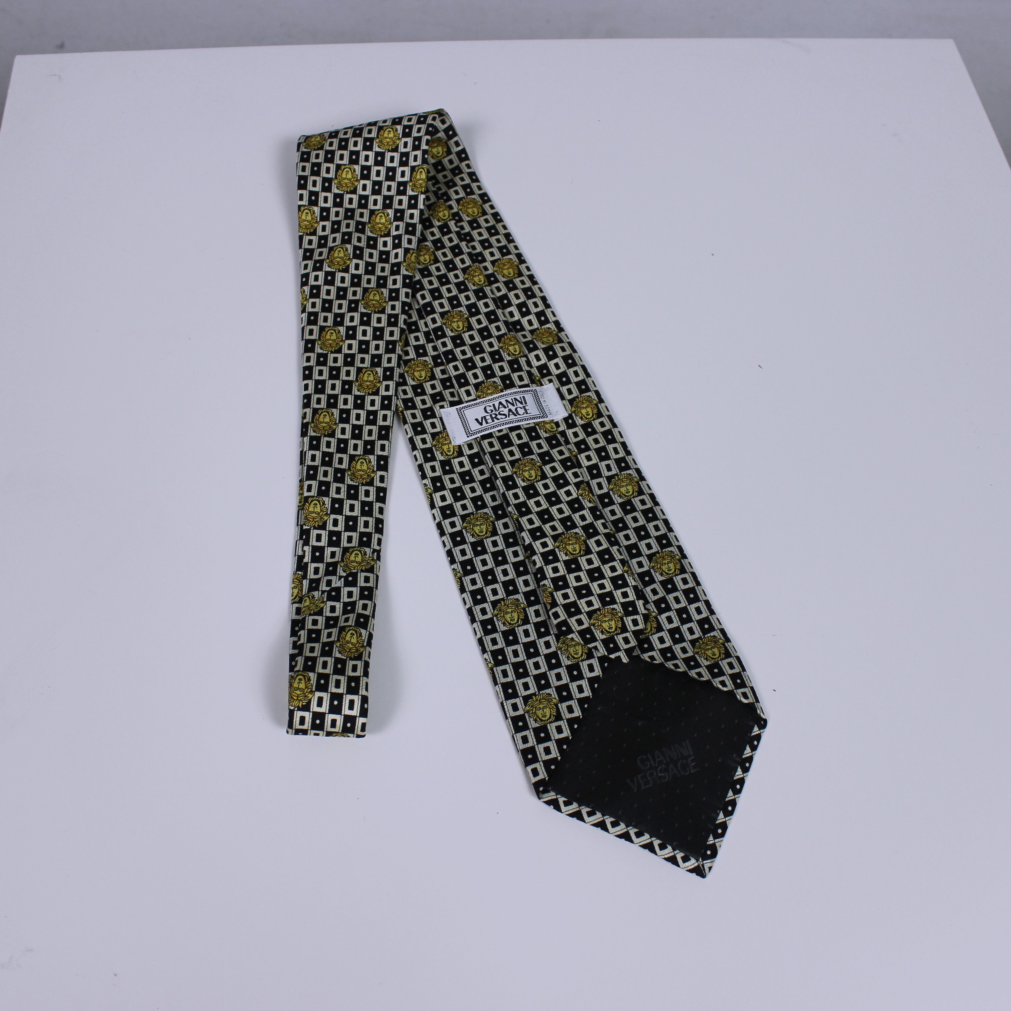 Versace Gianni Versace vintage silk ties medusa rare Size ONE SIZE - 3 Thumbnail