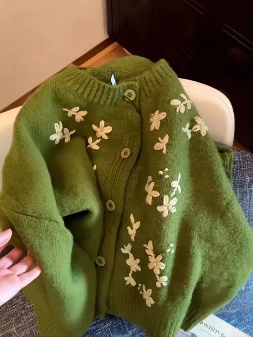 Japanese Brand Green loose flower embroidered knitted cardigan sweater Size S / US 4 / IT 40 - 3 Thumbnail