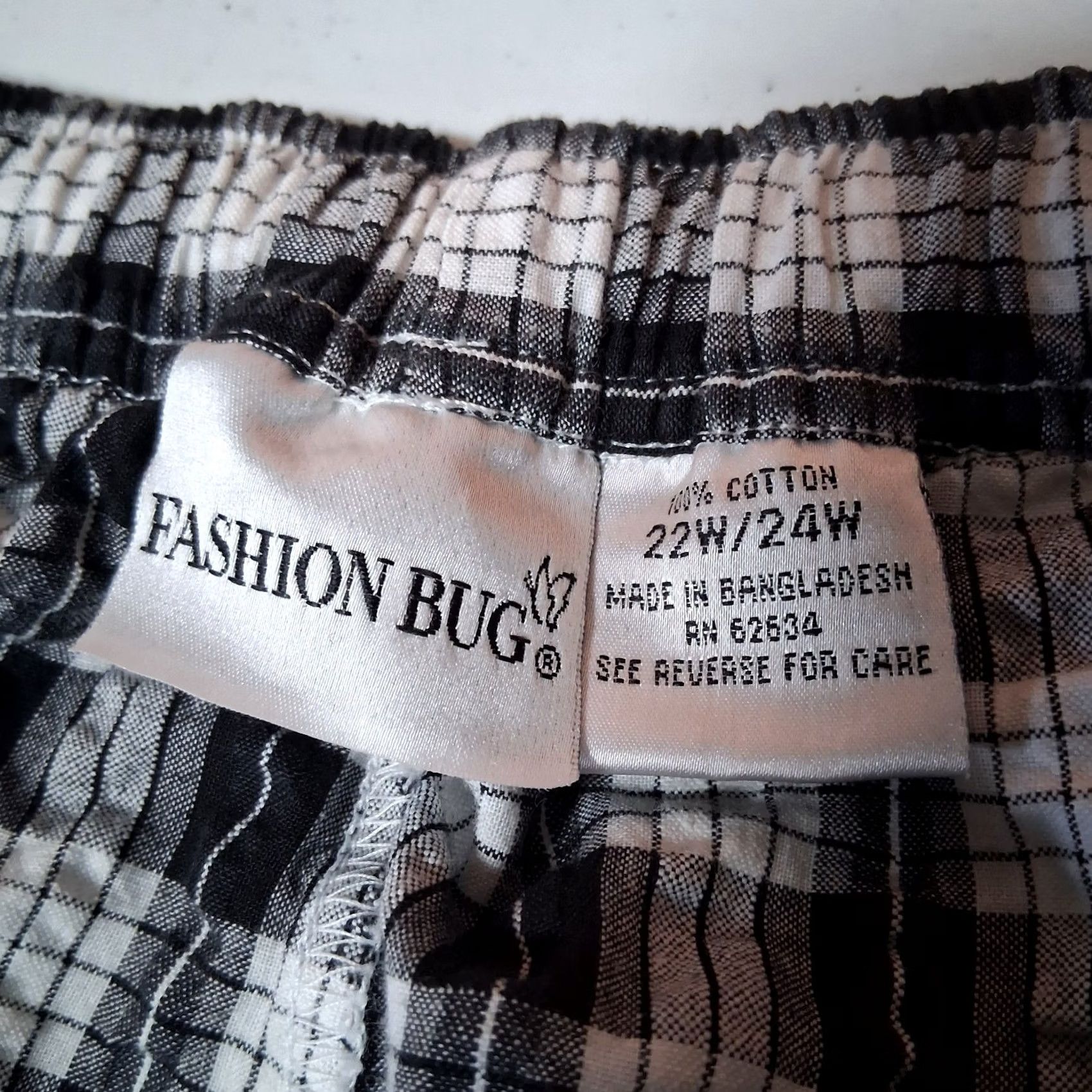 Vintage VINTAGE Fashion Bug Pants Womens 22 Black Plus Size 22W 24W White Plaid Seersucker Elastic Size 40" / US 18 - 4 Thumbnail
