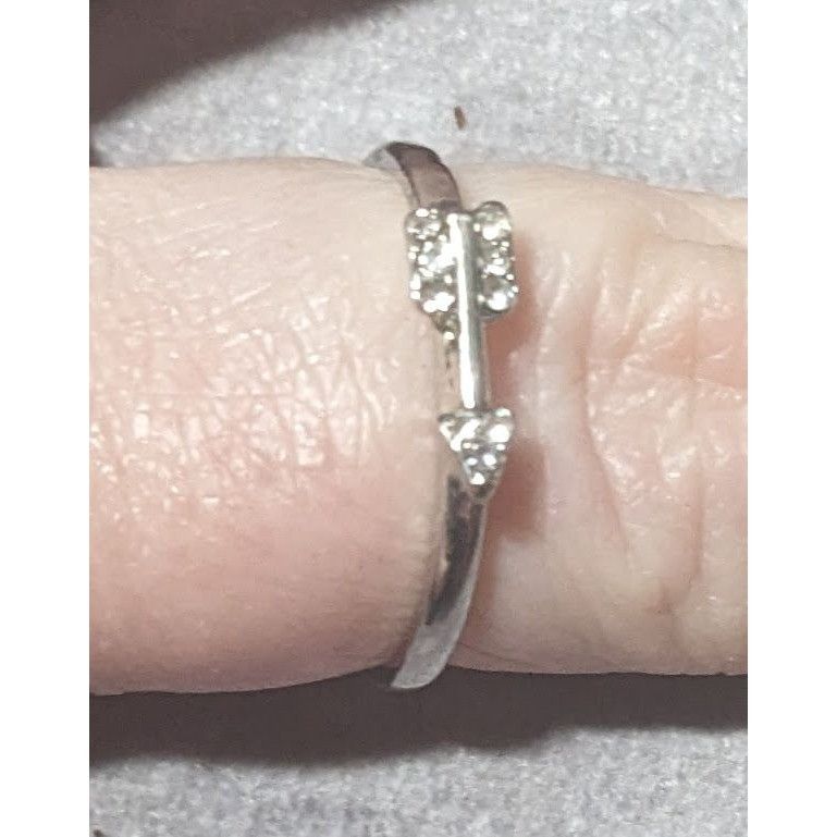 Other Minimalist Gemmed Silver Tone Arrow Ring Size 10 1/2 Size ONE SIZE - 5 Thumbnail
