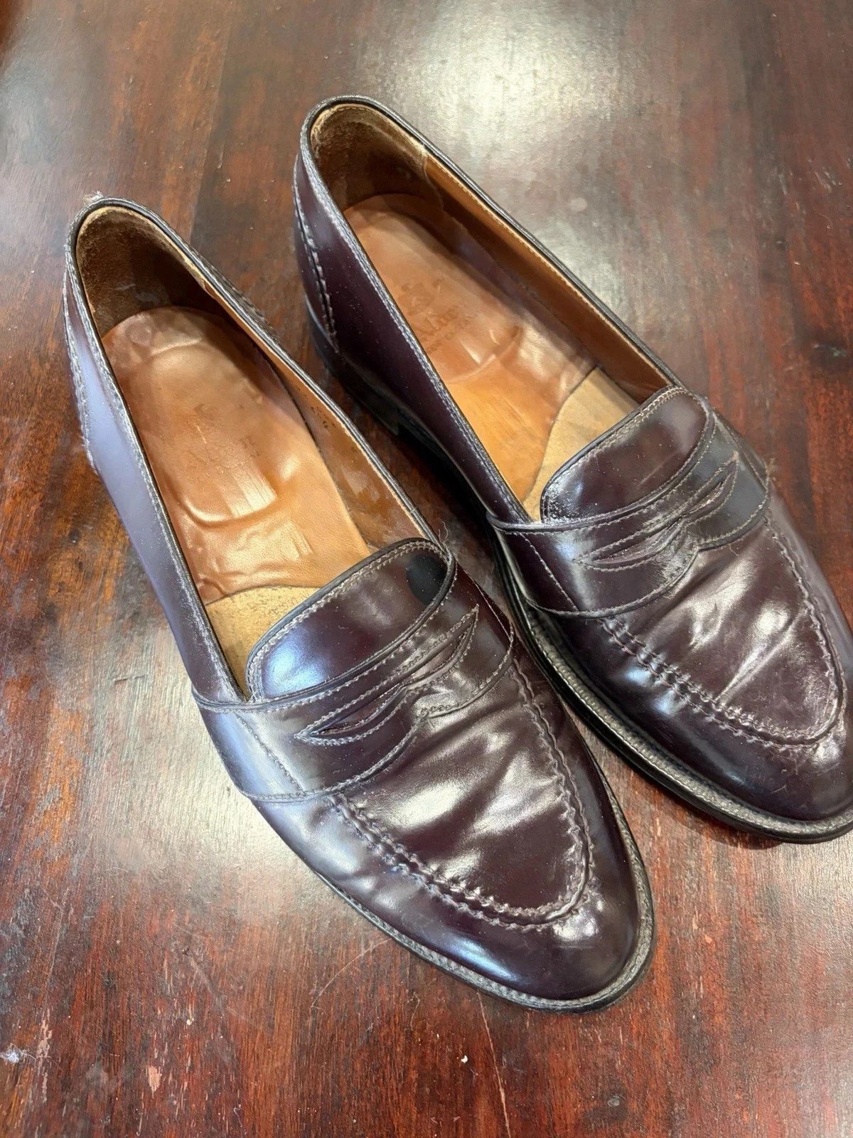 Alden Alden 684 Burgundy Cordovan Loafer Dress Shoes Men's 9.5 B/D Size US 9.5 / EU 42-43 - 1 Thumbnail