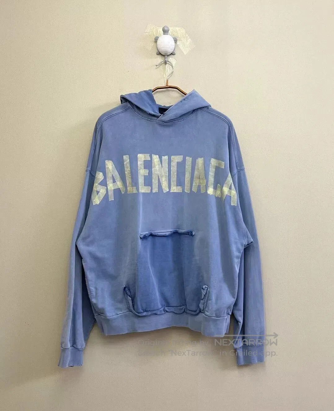Balenciaga balenciaga blue logo hoodie in size xs. Size XS / US 0-2 / IT 36-38 - 1 Thumbnail