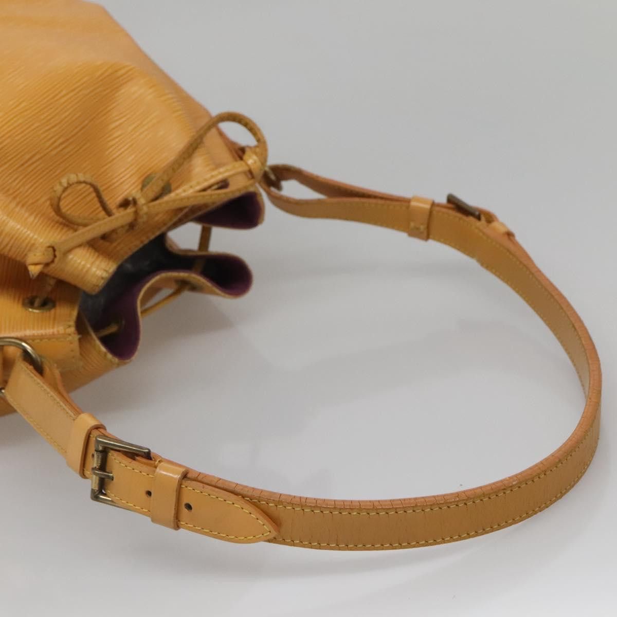 Louis Vuitton LOUIS VUITTON Epi Petit Noe Shoulder Bag Yellow M44109 Size ONE SIZE - 7 Thumbnail