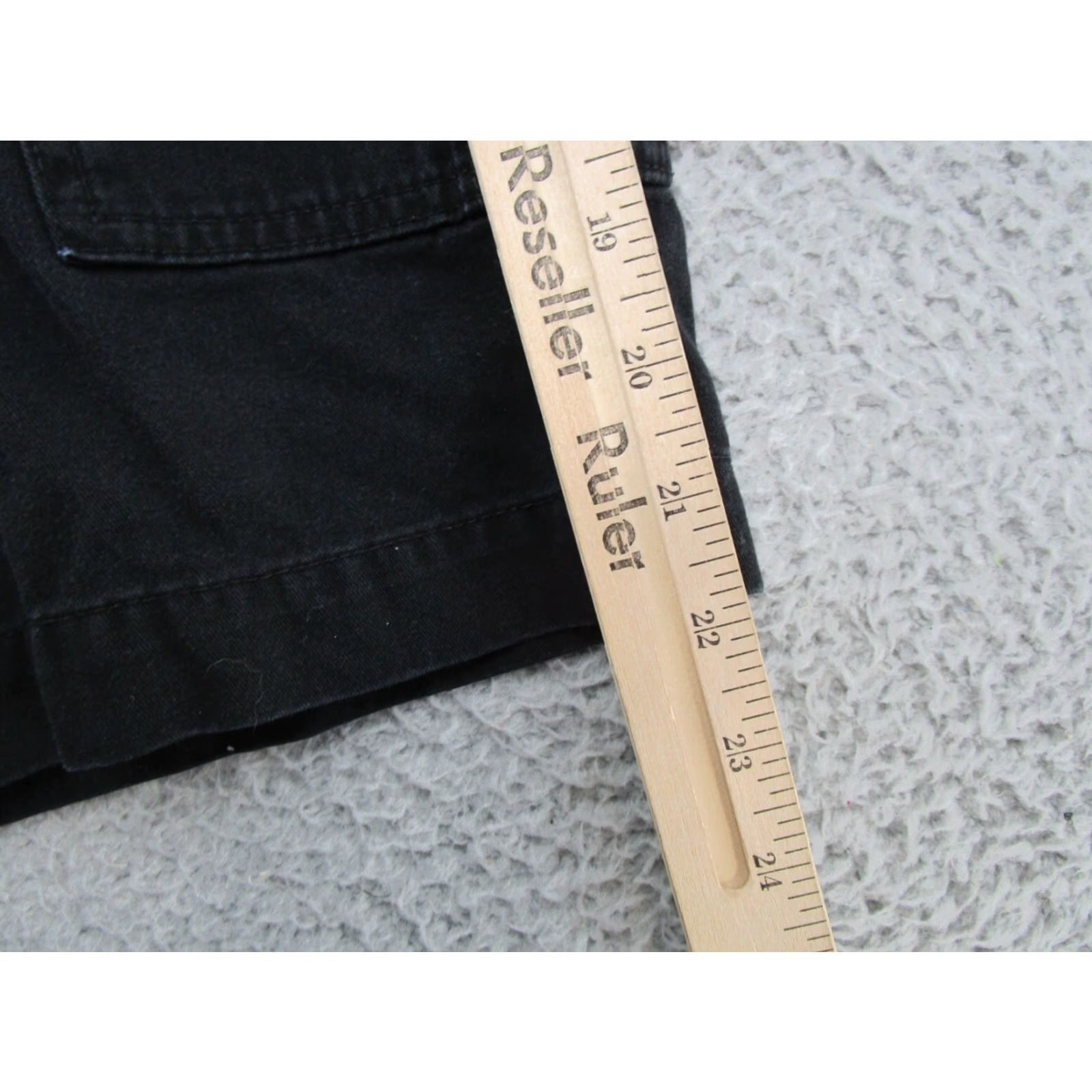 True Religion VTG Y2K True Religion Cargo Shorts Mens Size 33 Black Hip Hop Cargo Shorts Black Mens 33 Size US 33 - 7 Thumbnail