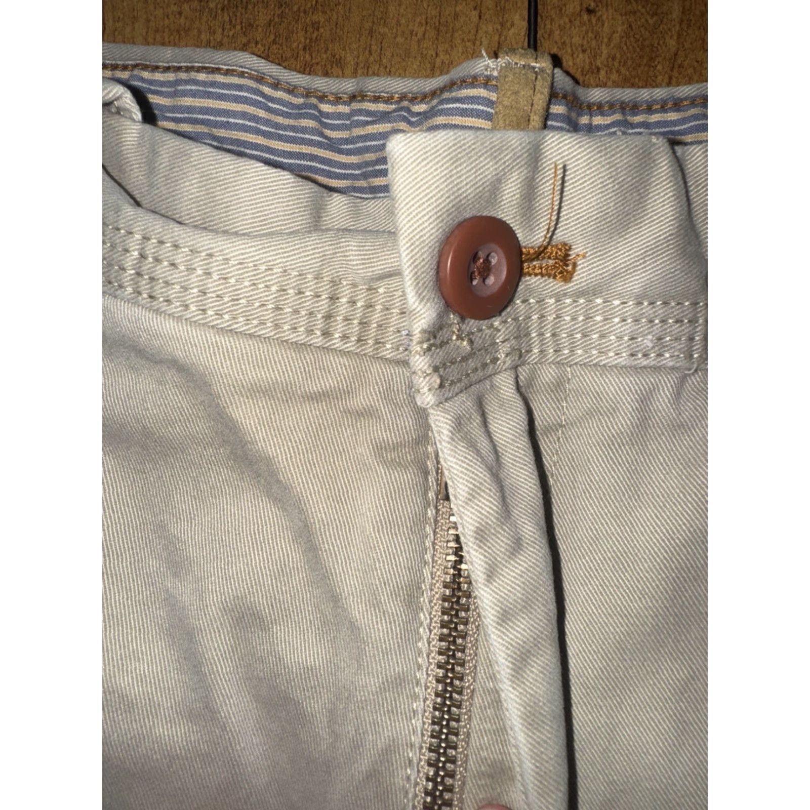 Timberland VINTAGE Timberland Men’s Khaki Chino Pants 32x30 Straight Fit Workwear Beige Mens Pants Chino 32 Waist 30 Inseam Vintage Preppy City Theme Size US 32 / EU 48 - 4 Thumbnail