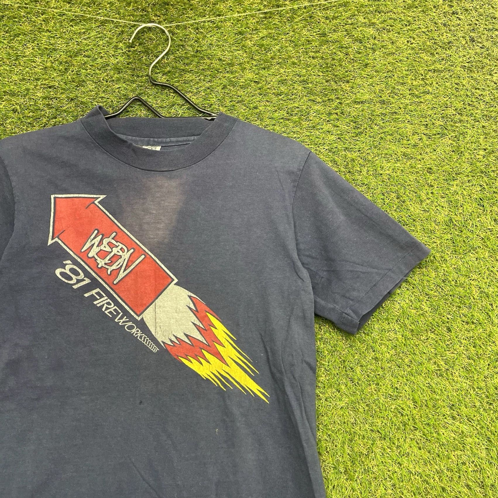 Vintage VINTAGE WEBN Radio Station Shirt Mens Small Cincinnati Baseball Frog 90s Faded Gray Cotton T-Shirt Vintage 90s Mens Small Cincinnati Shirt Frog Size US S / EU 44-46 / 1 - 3 Thumbnail