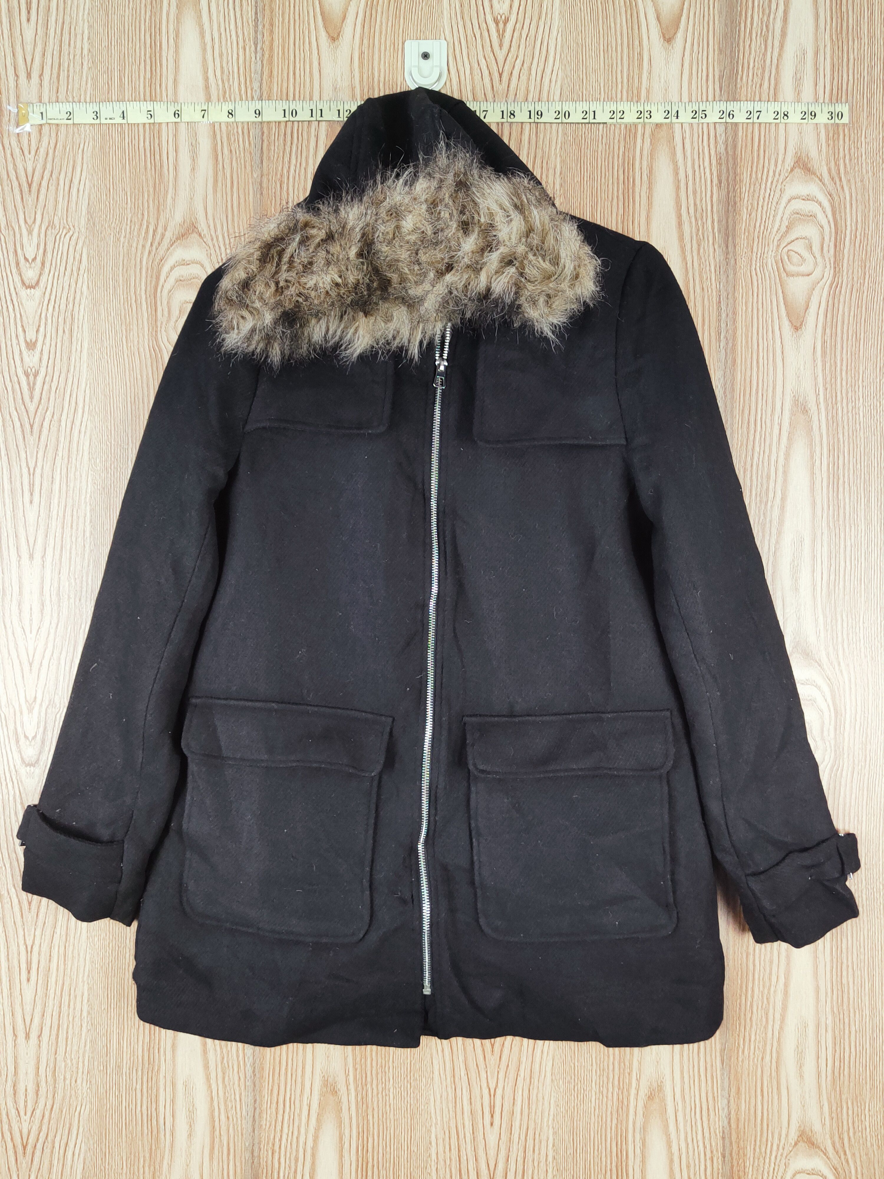 Divided × H&M × Vintage Vintage Cross Over 💥Divided ❌ H&M Black Hoodie Parkas Size US S / EU 44-46 / 1 - 1 Thumbnail